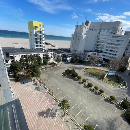 Blue Bike Seaview & * Mamaia
