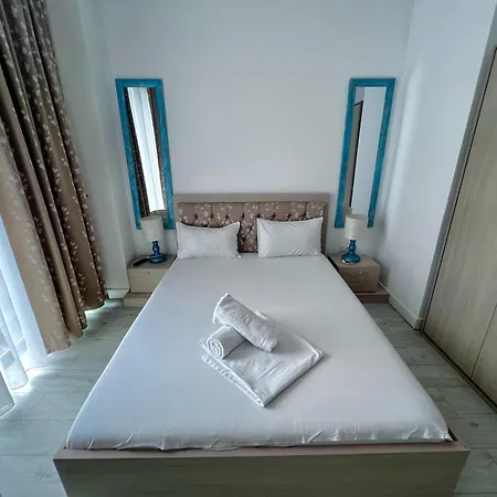 Blue Bike Seaview & *