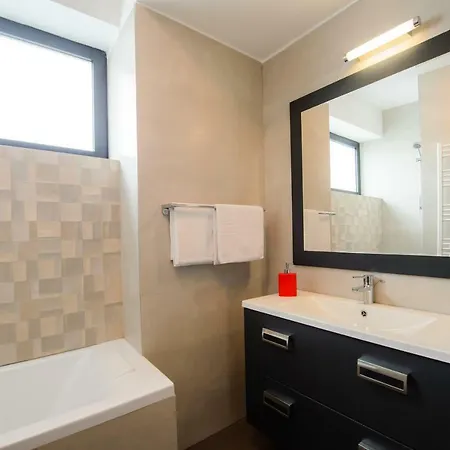 Blue Bike Seaview & Mamaia