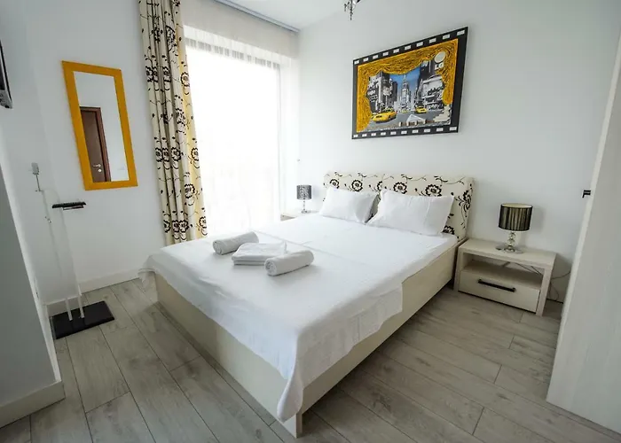 Blue Bike Seaview & * Mamaia